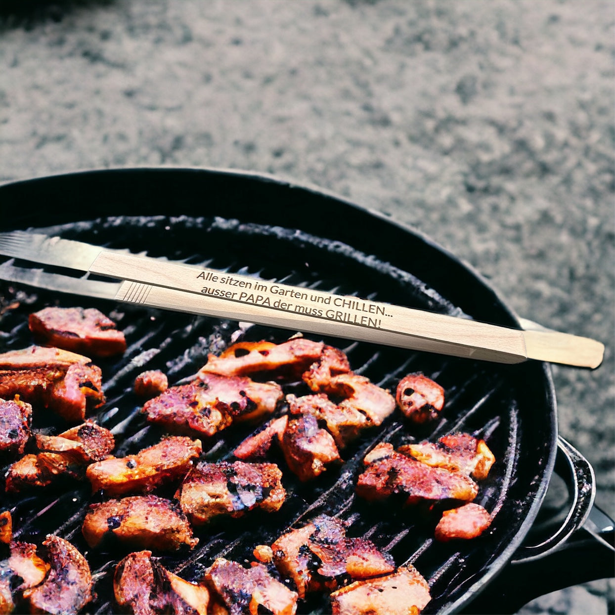 Grillzange aus Holz