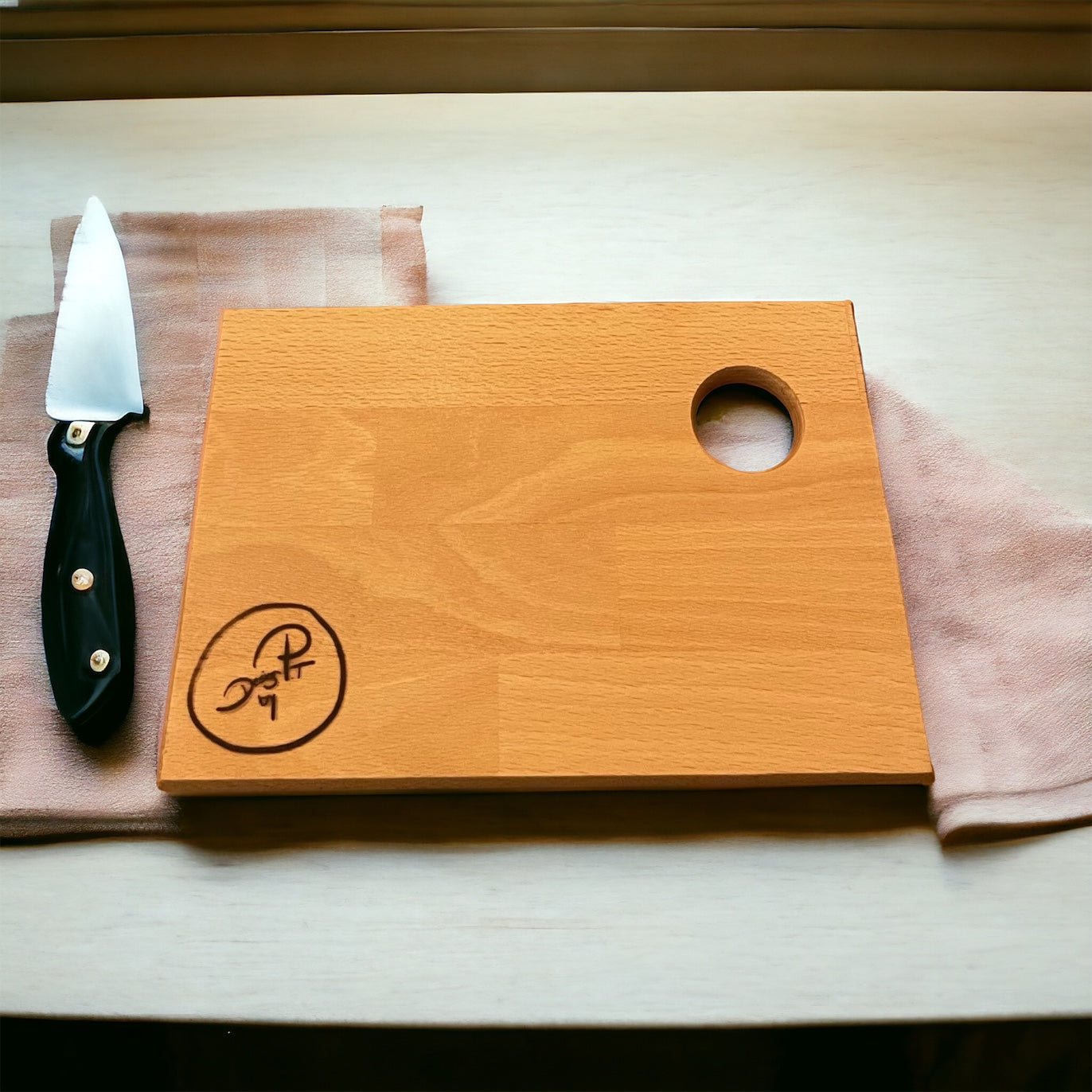 Schneidebrett klein (Frühstücksbrett) inkl. Loch ideal als Eierhalter